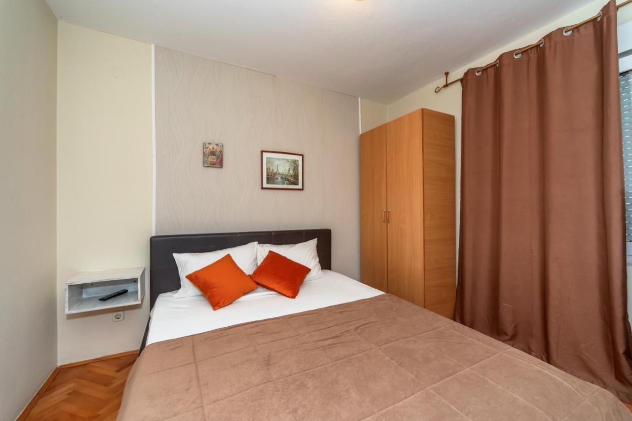 Apartments Pod Lozom With Seaview Petrovac na moru Zimmer foto