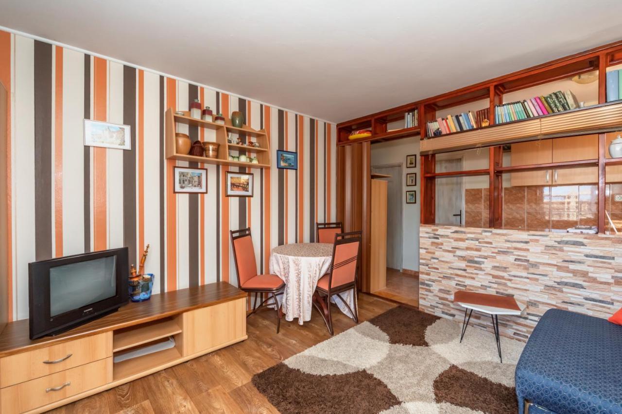 Apartments Pod Lozom With Seaview Petrovac na moru Zimmer foto