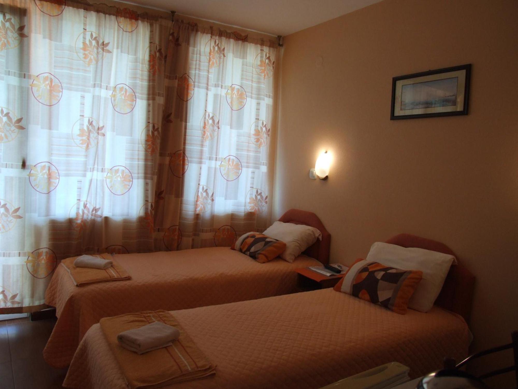 Apartments Pod Lozom With Seaview Petrovac na moru Zimmer foto
