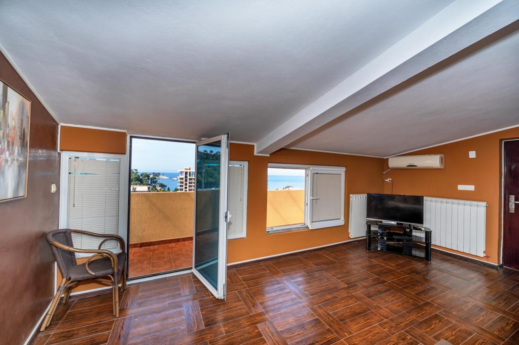 Apartments Pod Lozom With Seaview Petrovac na moru Zimmer foto